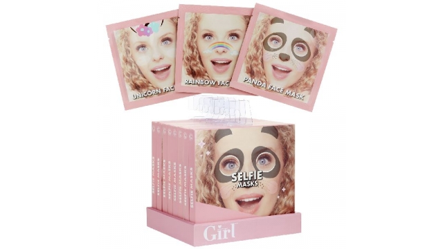 Who's That Girl Selfie Mask Assorti