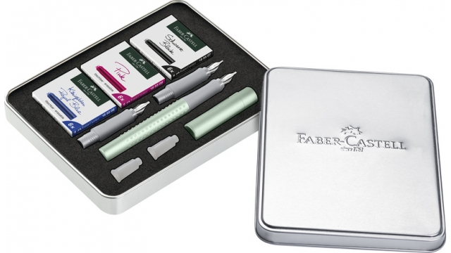Faber Castell FC-201513 Kalligrafietset Faber-Castell Grip Pearl Mint F + 1.4 En 1.8 Punt En 3x Doosjes Inktpatronen